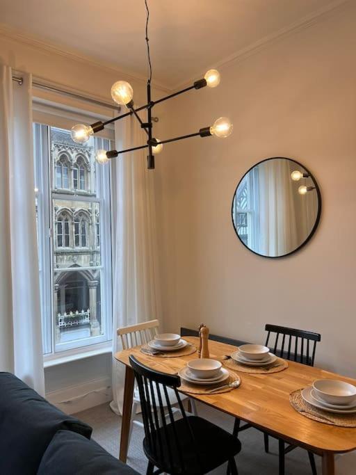 Modern Apartment Within Historic Chester City Walls Ngoại thất bức ảnh